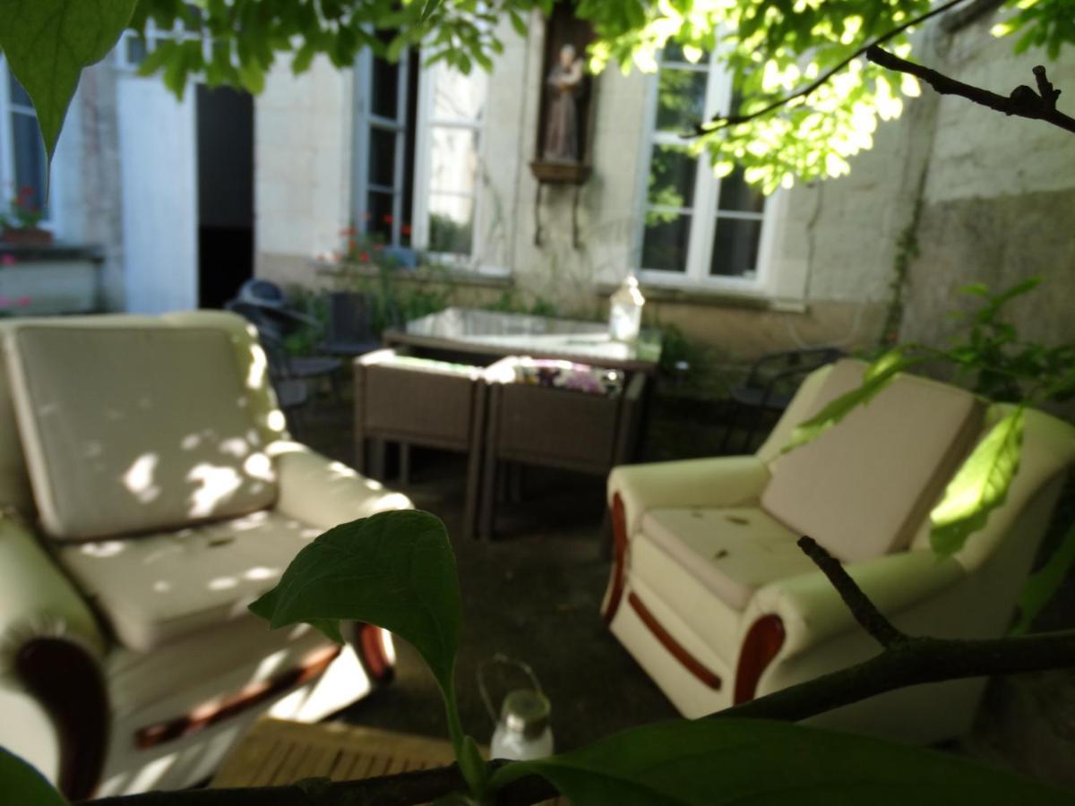 Vue Splendide Sur Chateau Saumur Exterior foto